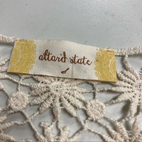 ALTAR’D STATE,Women’s Ivory,Crochet Lace,Long Sleeve,Small Top, asymmetrical hem - Picture 6 of 8